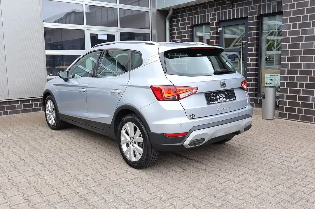 SEAT Arona - Thumbnail 36
