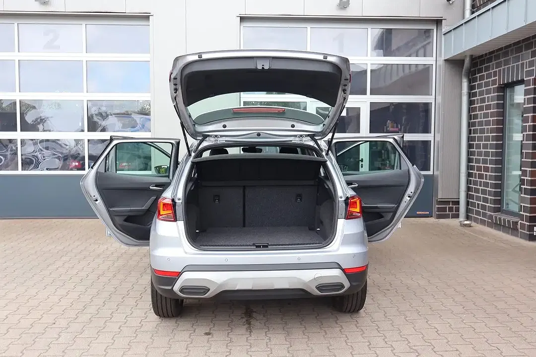 SEAT Arona - Thumbnail 39