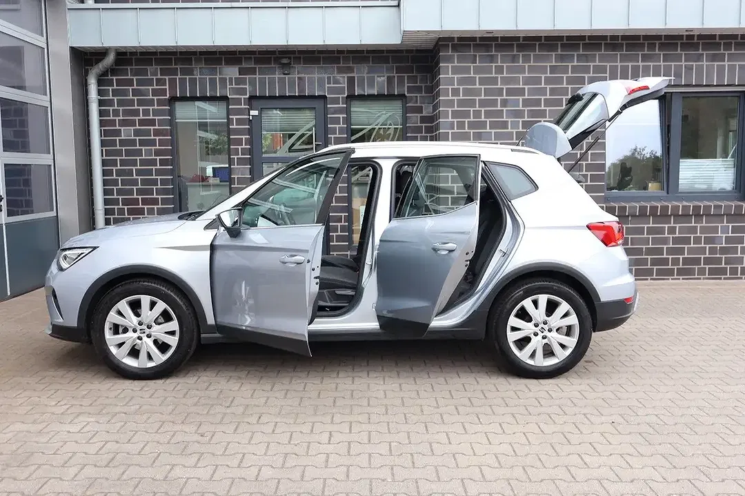 SEAT Arona - Thumbnail 41