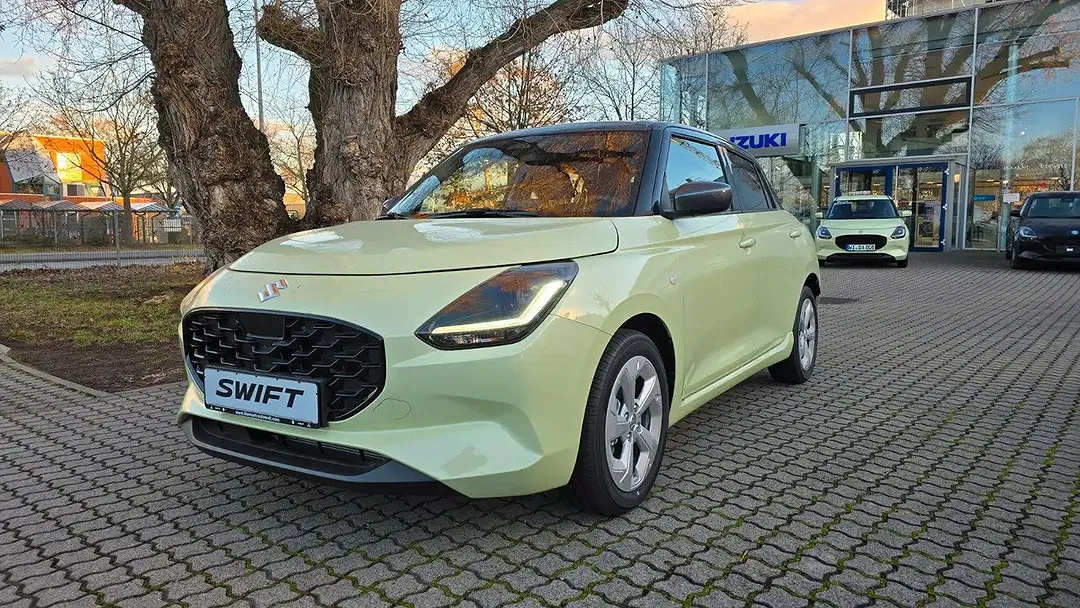 Suzuki Swift - Thumbnail 2