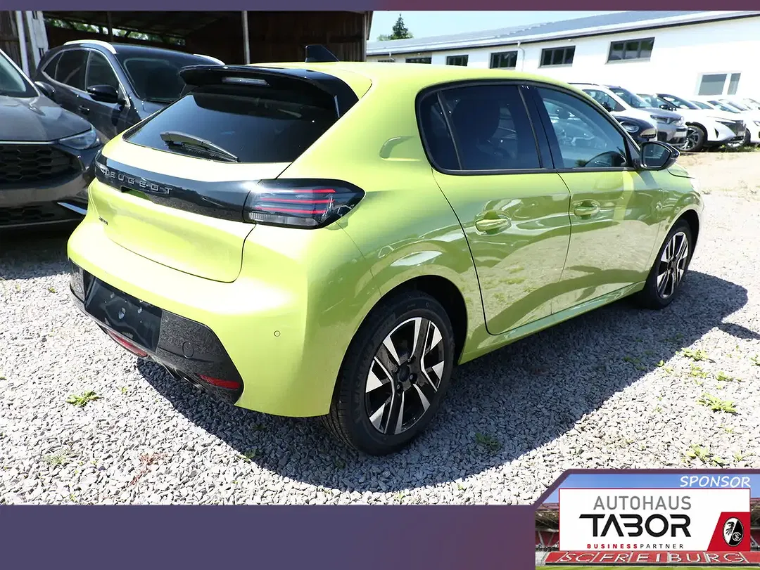 Peugeot 208 - Thumbnail 3