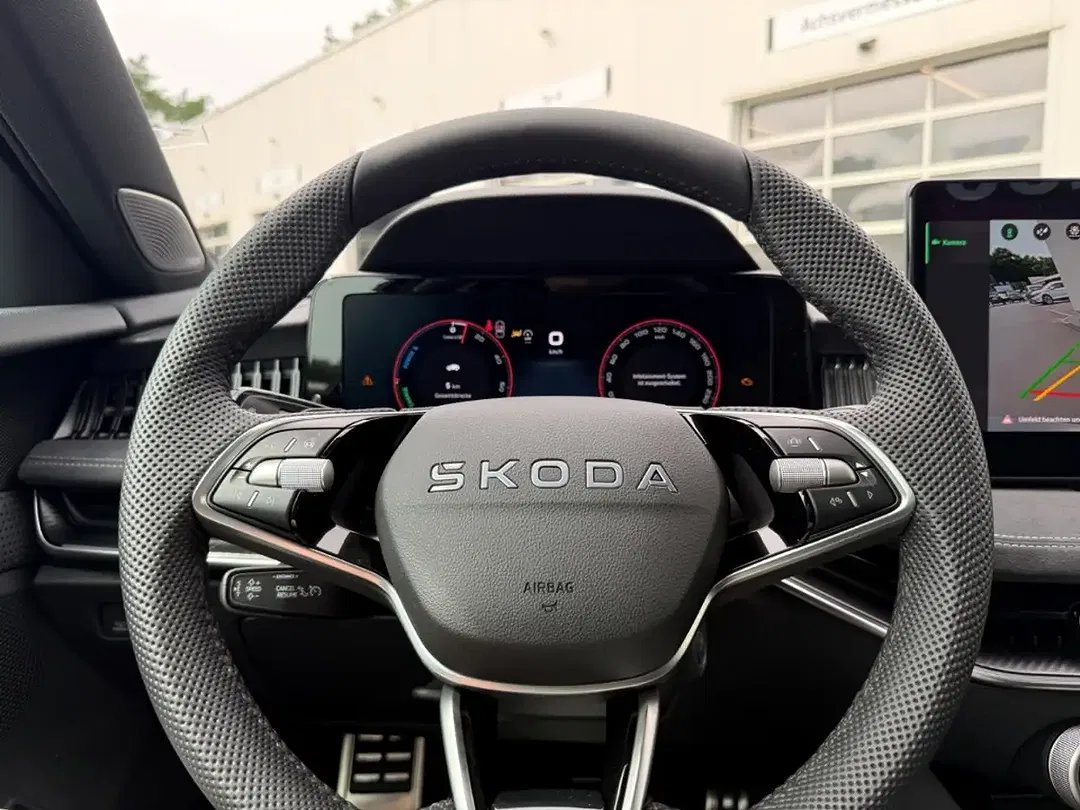 Skoda Superb - Thumbnail 8