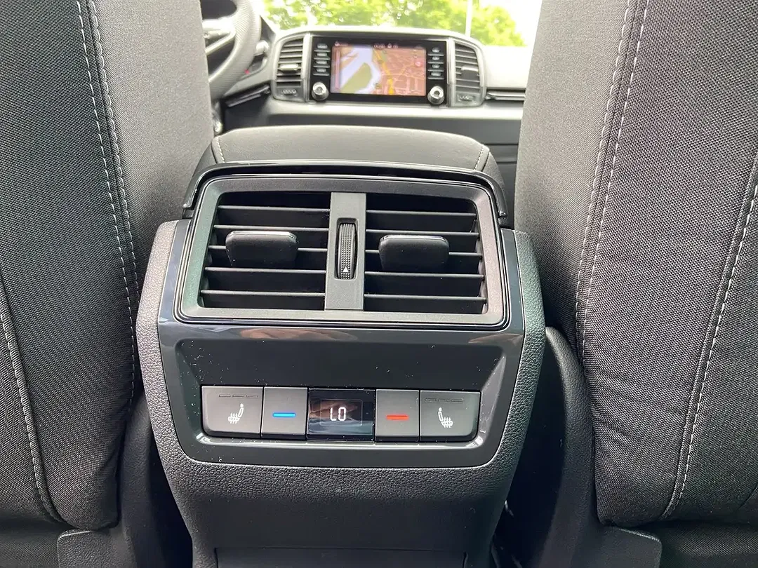 Skoda Karoq - Thumbnail 15