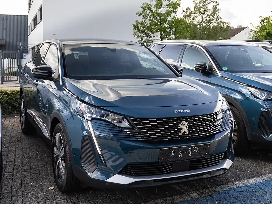 Peugeot 3008 - Thumbnail 4