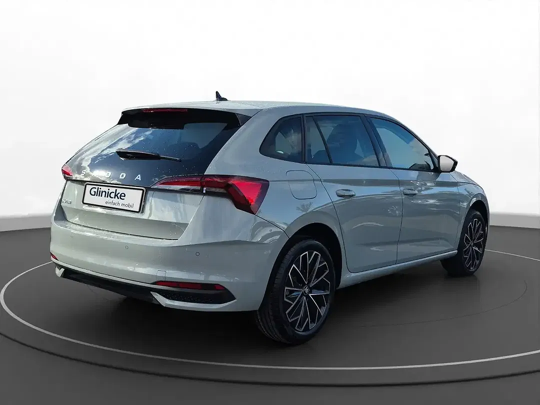 Skoda Scala - Thumbnail 2