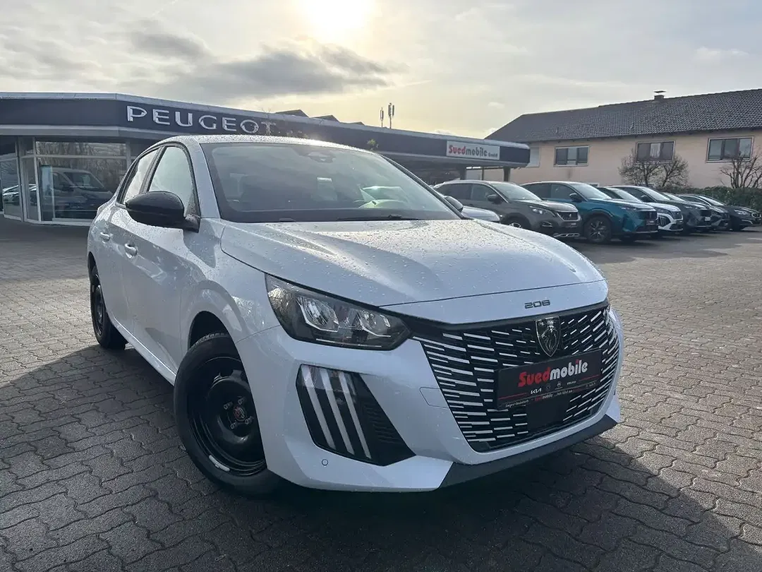 Peugeot 208 - Thumbnail 2
