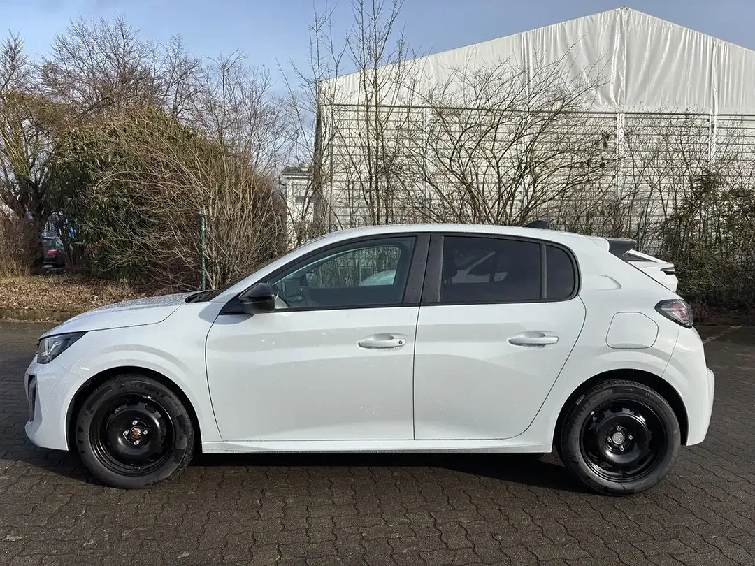 Peugeot 208 - Thumbnail 4