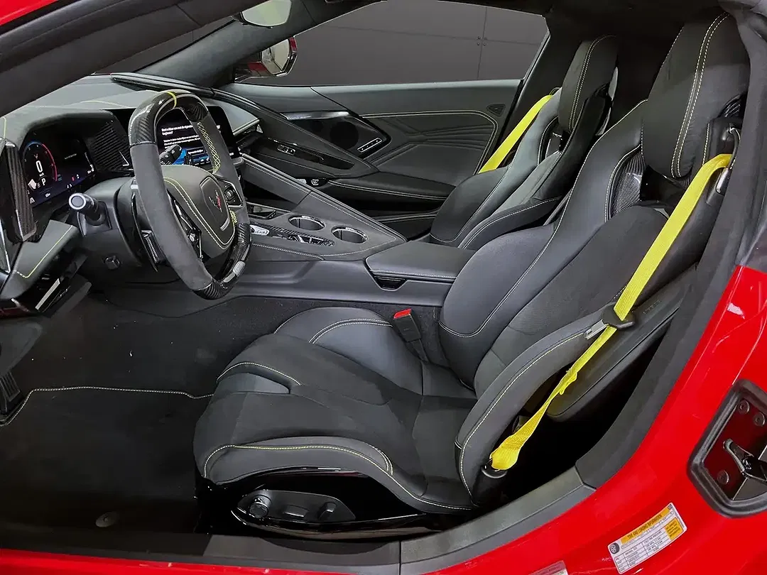 Corvette C8 - Thumbnail 9