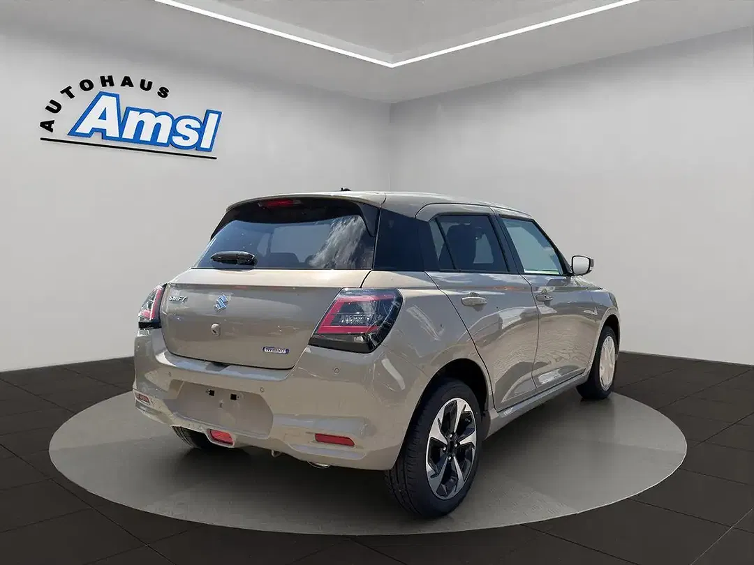 Suzuki Swift - Thumbnail 6