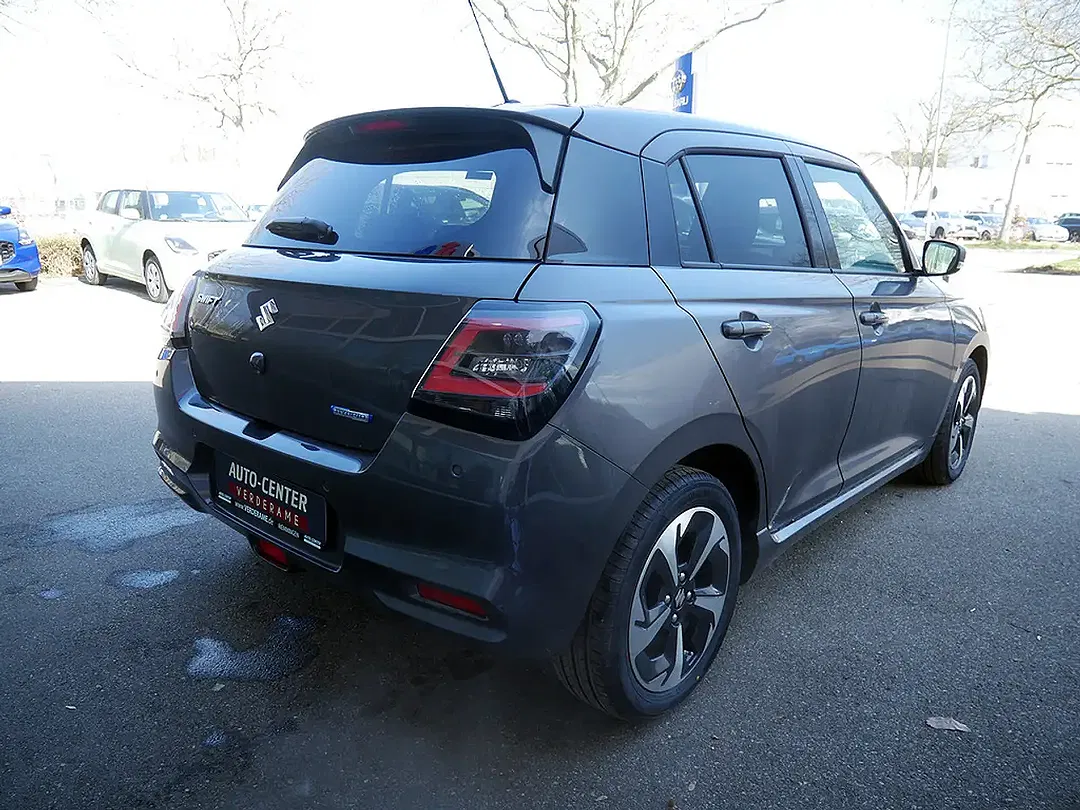Suzuki Swift - Thumbnail 5