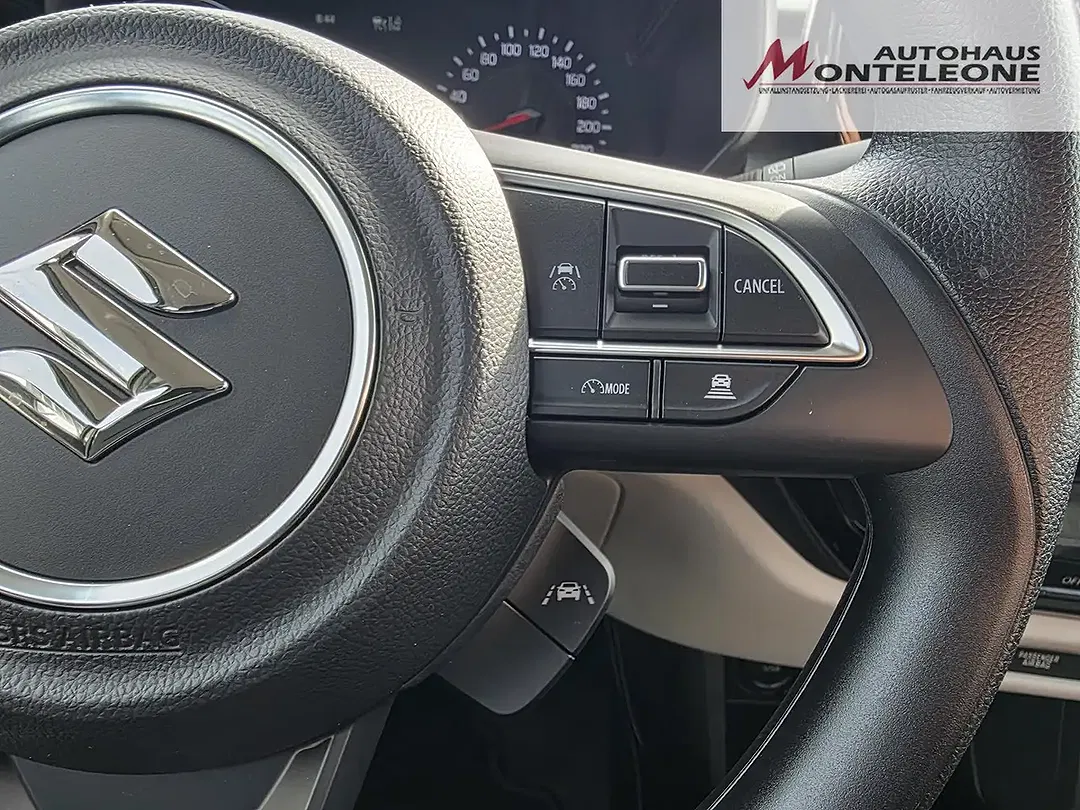 Suzuki Swift - Thumbnail 12
