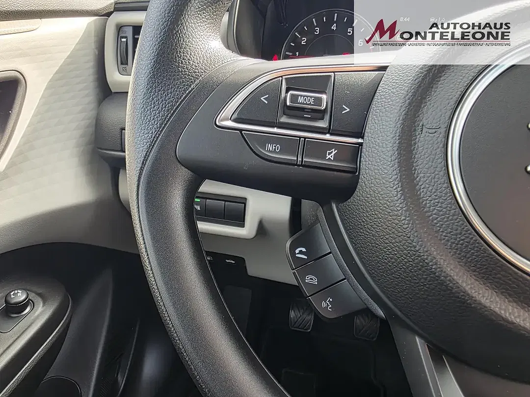 Suzuki Swift - Thumbnail 13