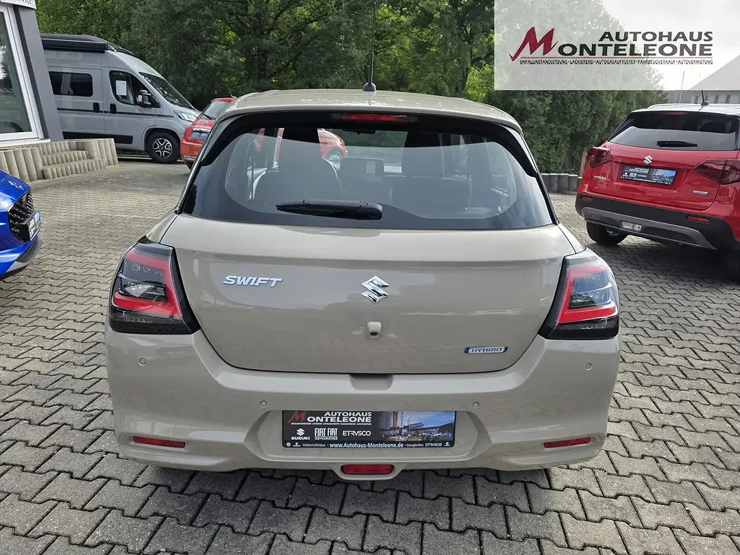 Suzuki Swift - Thumbnail 4