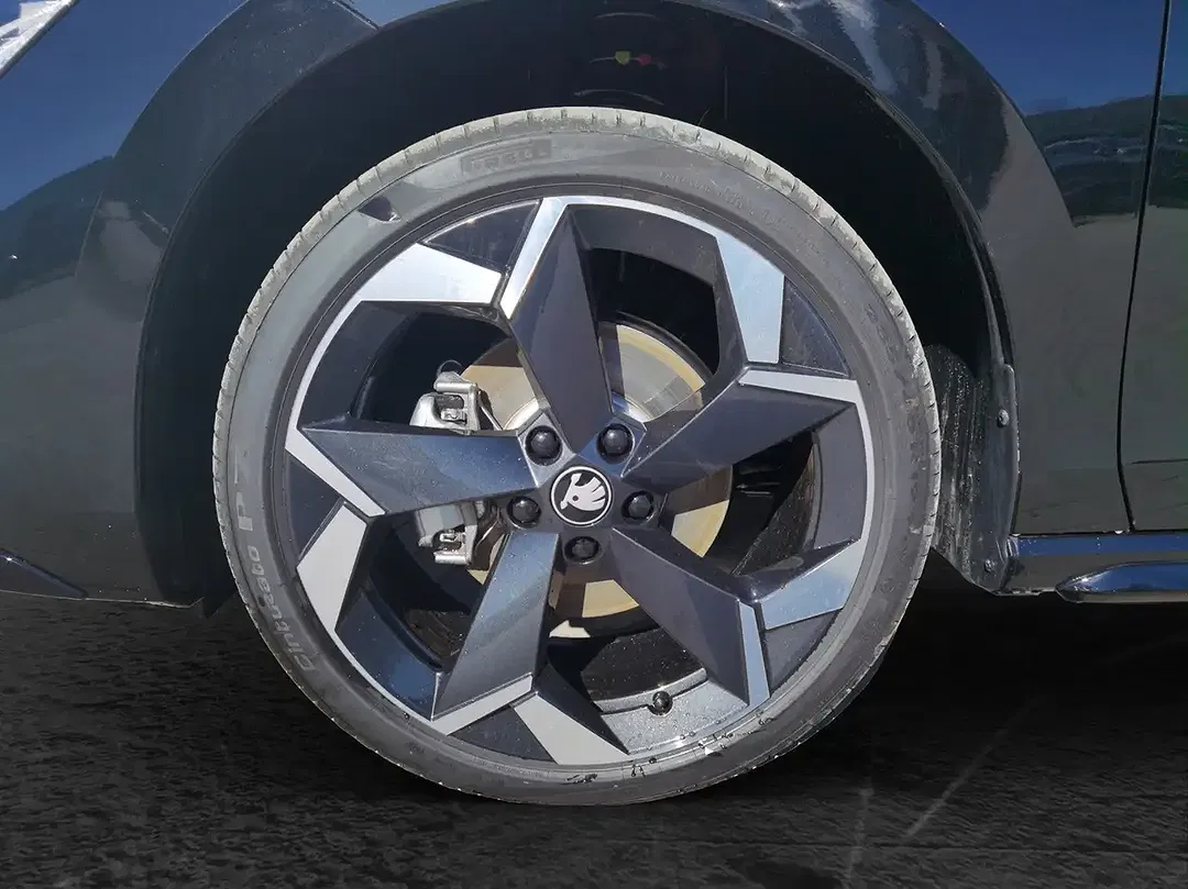 Skoda Superb - Thumbnail 5