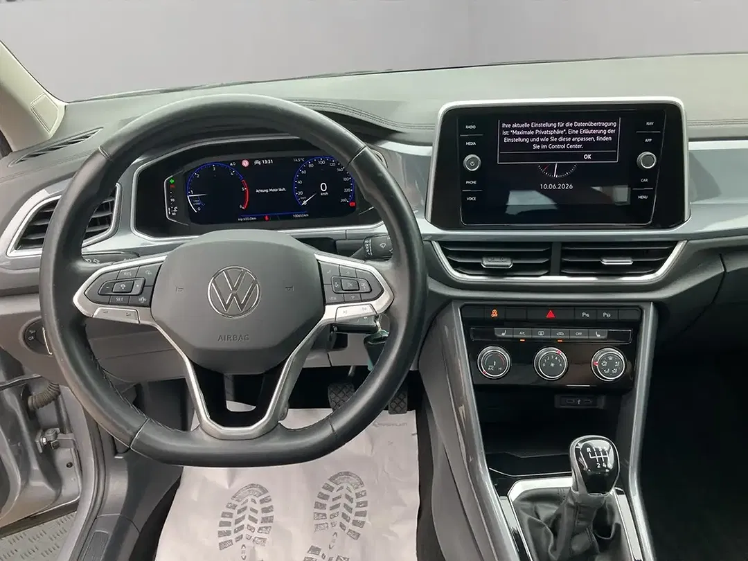 Volkswagen T-Roc - Thumbnail 14