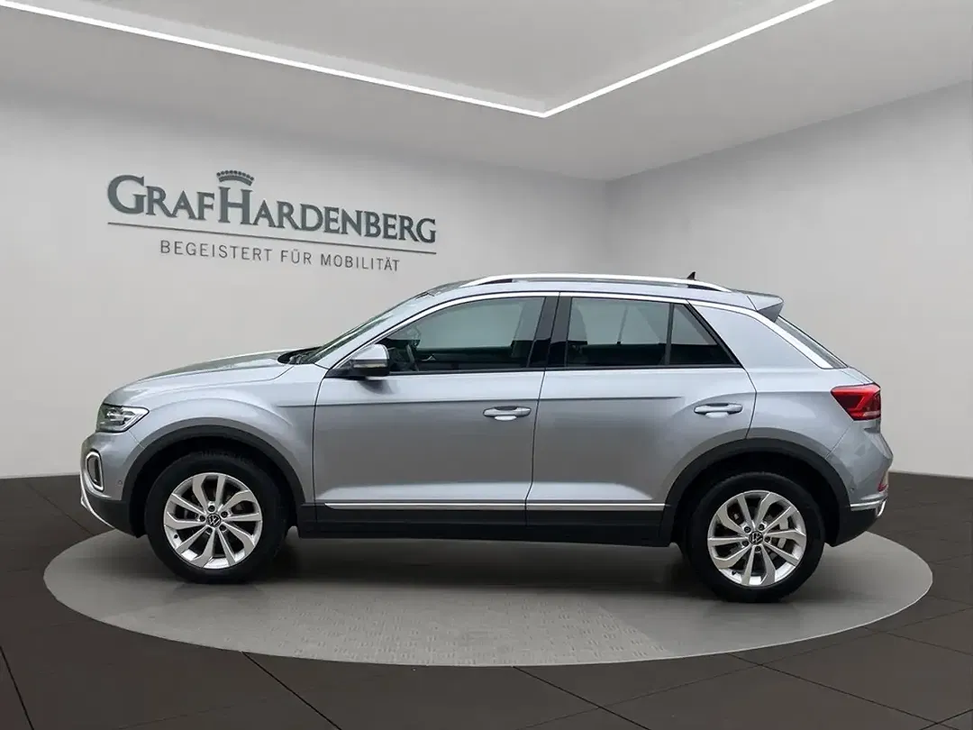 Volkswagen T-Roc - Thumbnail 2