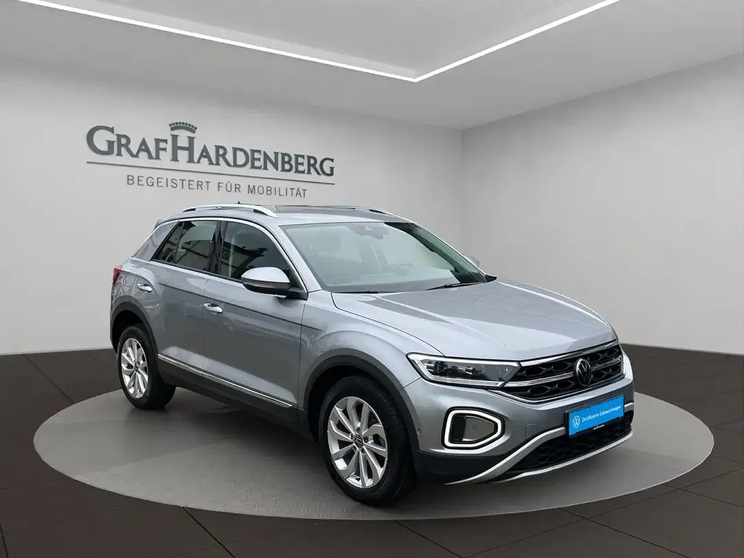 Volkswagen T-Roc - Thumbnail 8