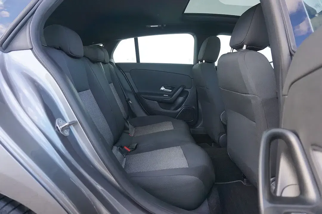 Mercedes-Benz CLA 180 - Thumbnail 13