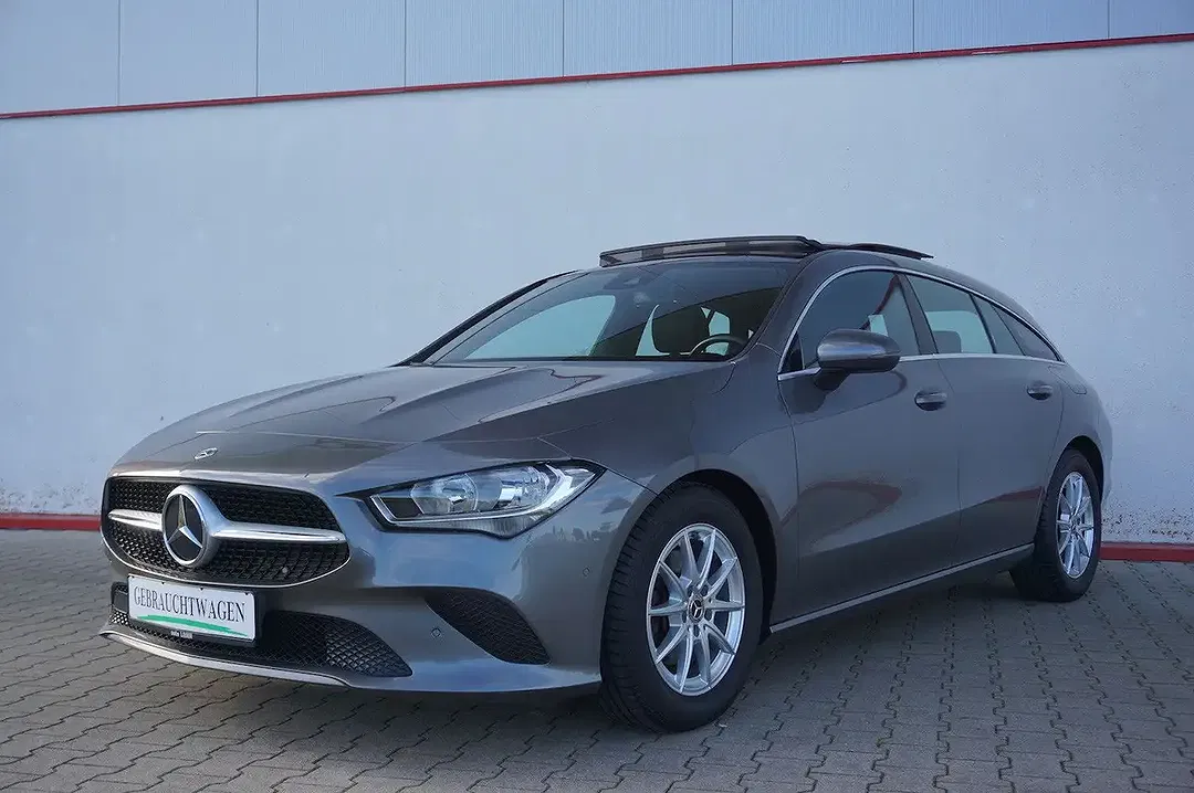 Mercedes-Benz CLA 180 - Thumbnail 2