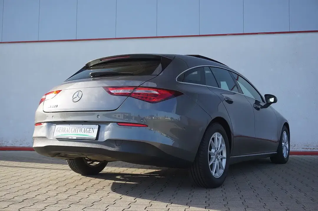 Mercedes-Benz CLA 180 - Thumbnail 6