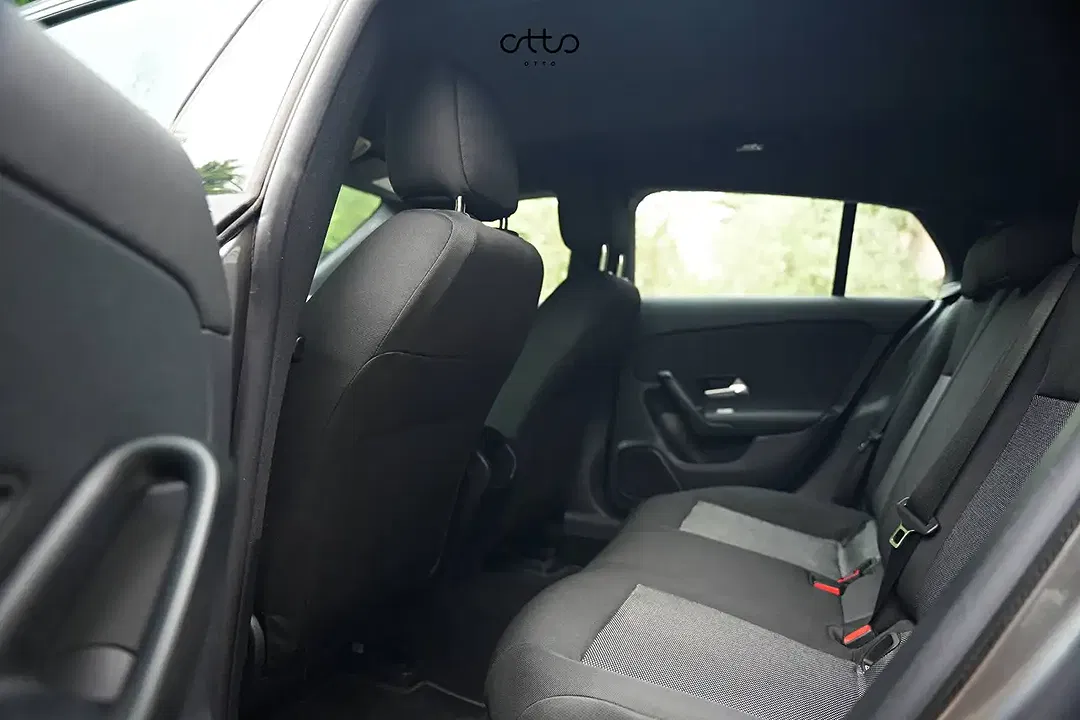 Mercedes-Benz CLA 180 - Thumbnail 12