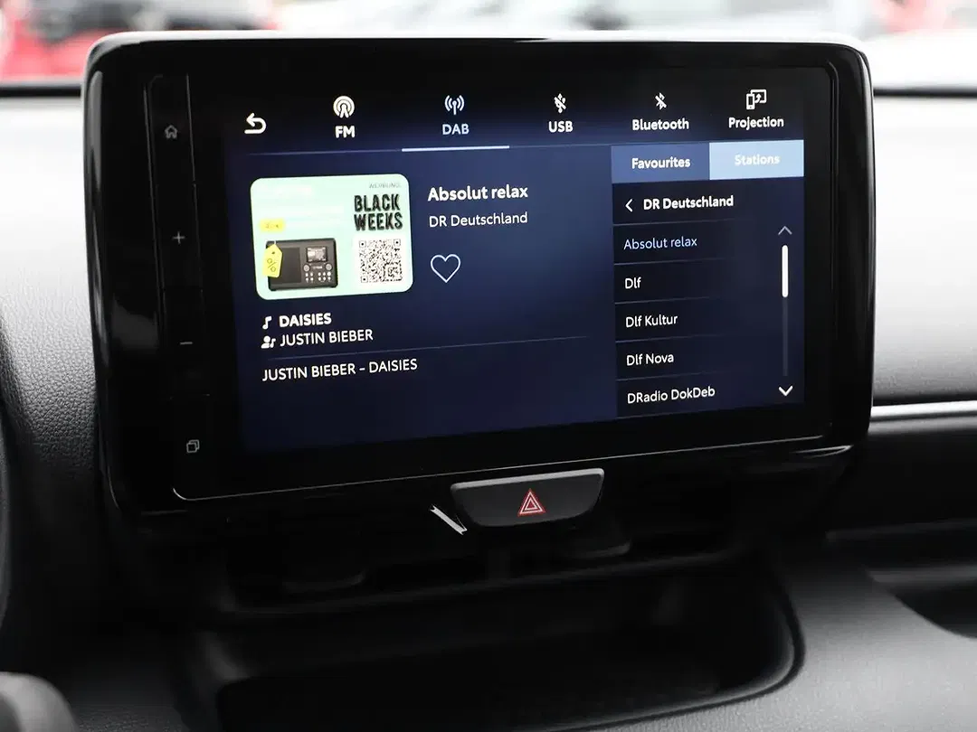 Toyota Yaris - Thumbnail 15