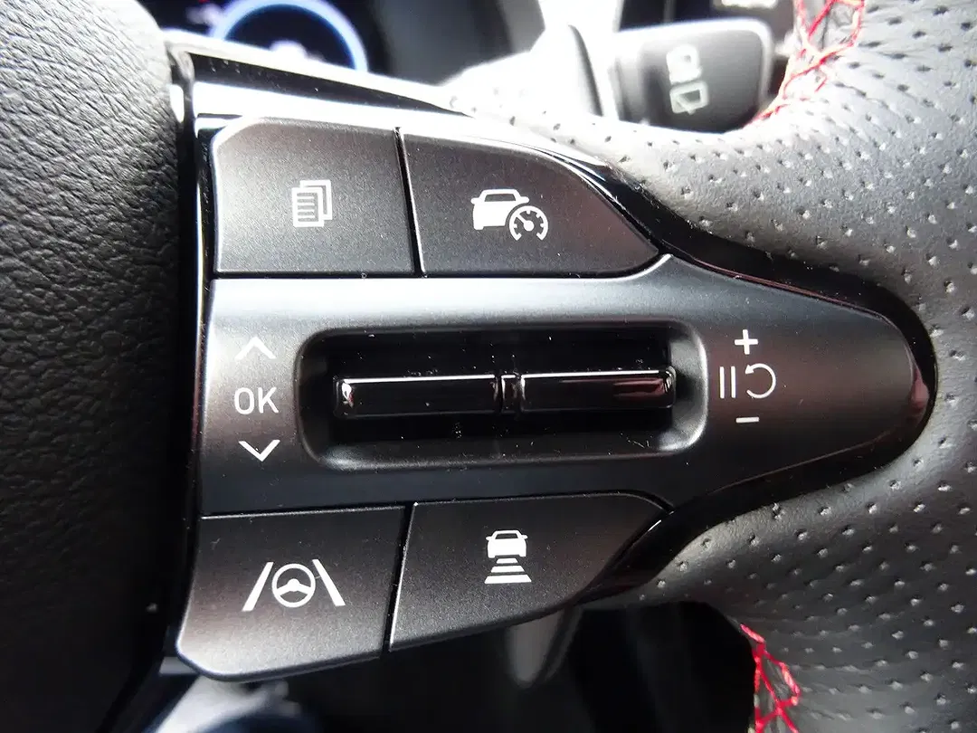 Hyundai i30 - Thumbnail 15