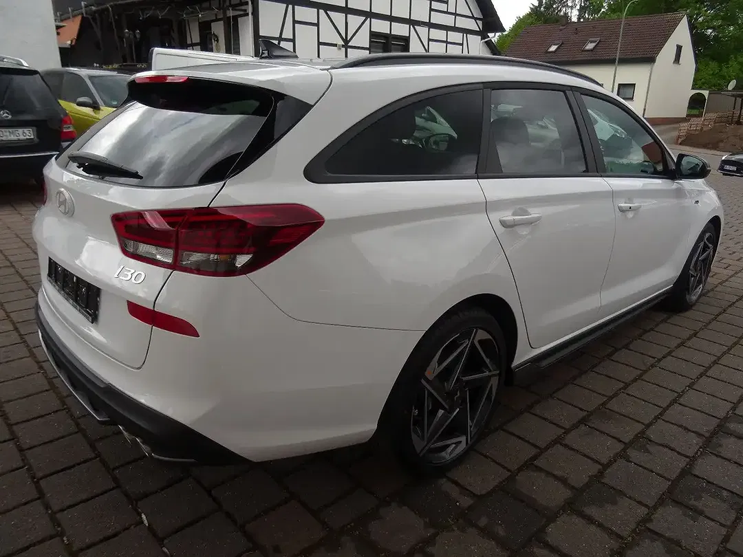 Hyundai i30 - Thumbnail 4