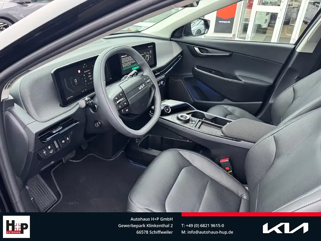 Kia EV6 - Thumbnail 9
