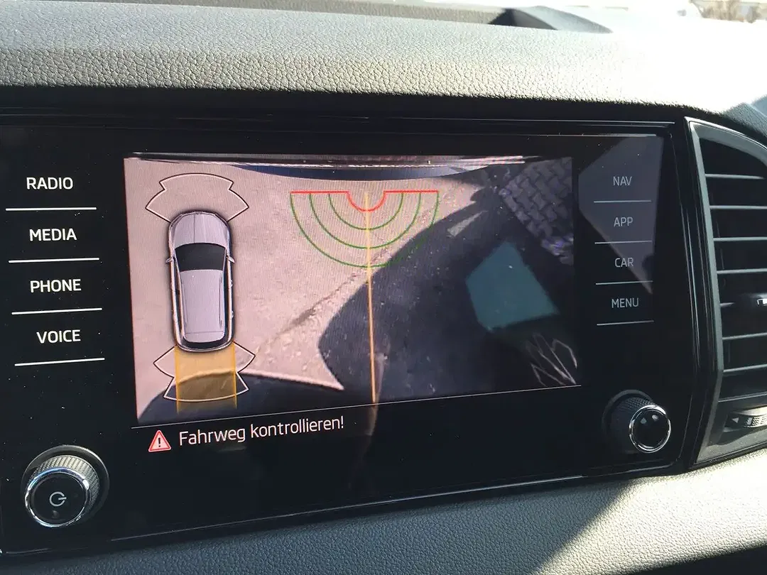 Skoda Karoq - Thumbnail 21