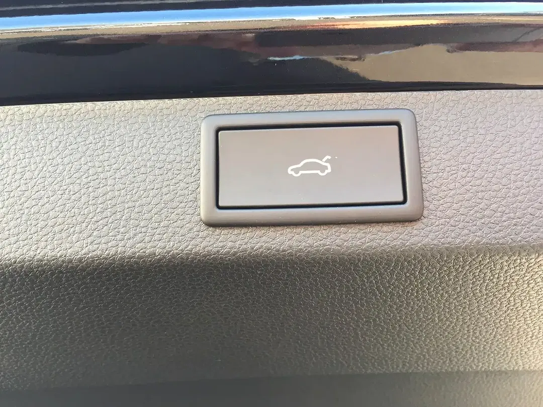 Skoda Karoq - Thumbnail 34