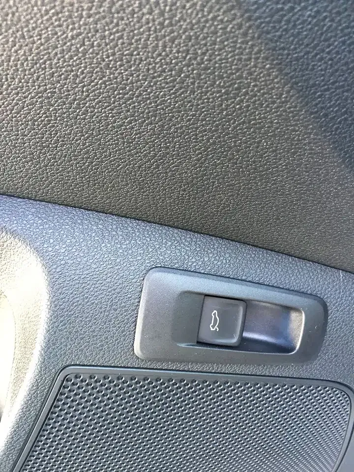 Skoda Karoq - Thumbnail 35