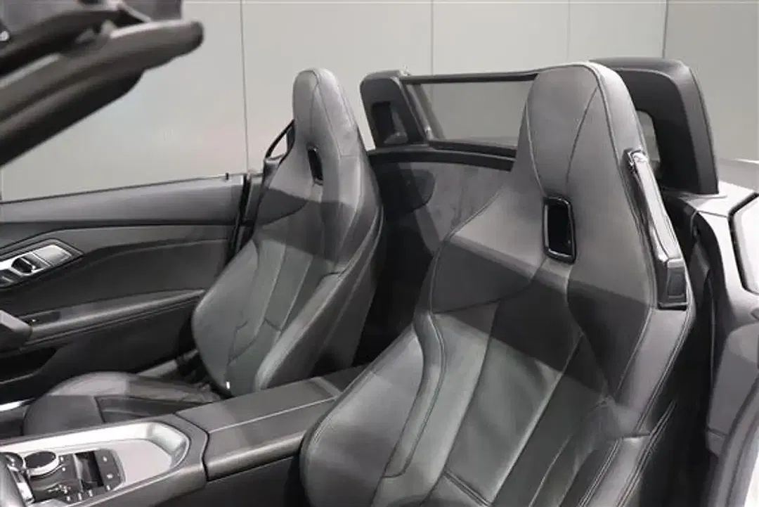 BMW Z4 - Thumbnail 22