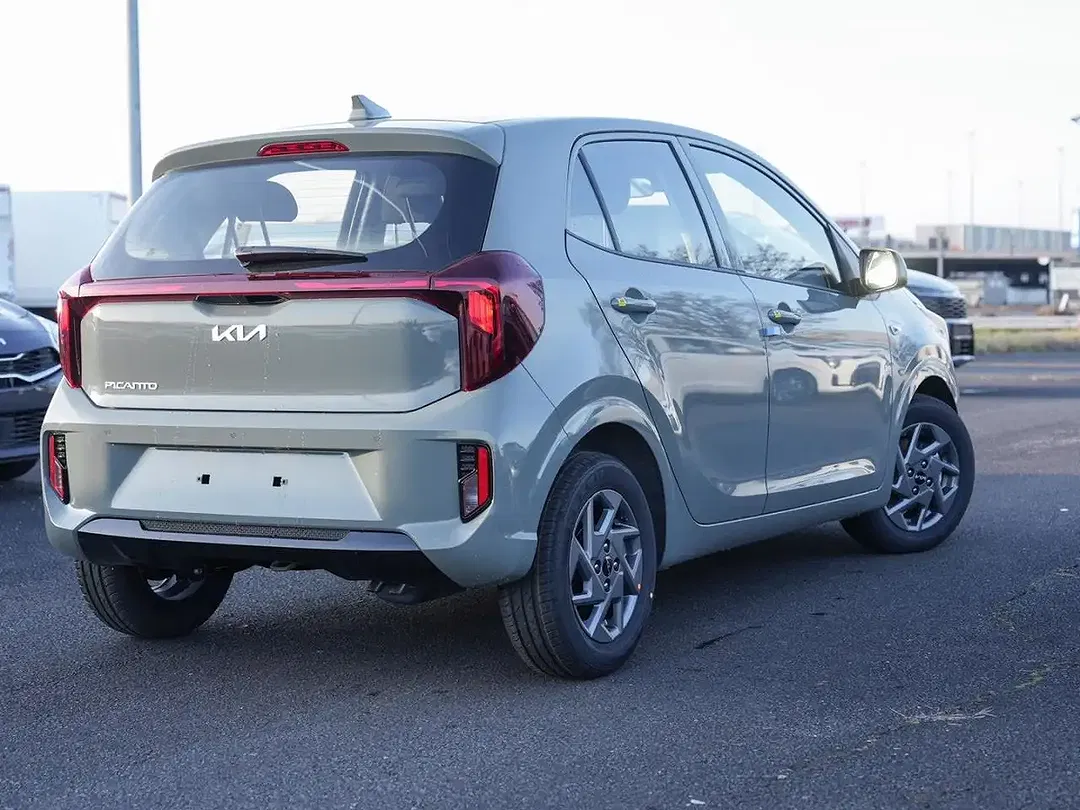 Kia Picanto - Thumbnail 3