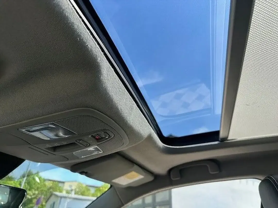 Suzuki Vitara - Thumbnail 14