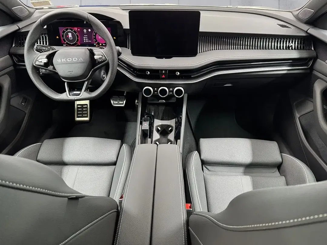 Skoda Superb - Thumbnail 6