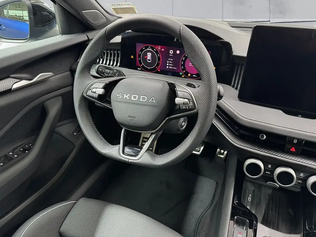 Skoda Superb - Thumbnail 7