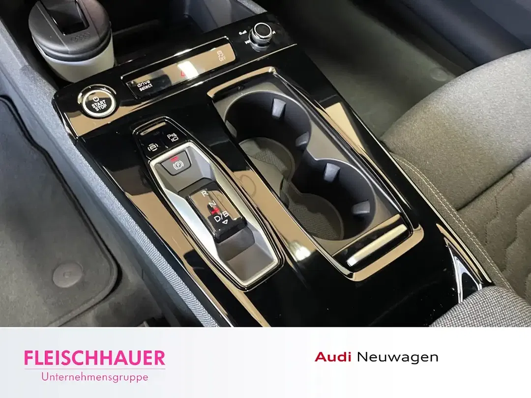 Audi A6 - Thumbnail 13