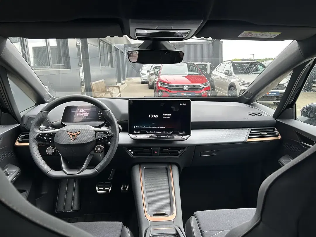 CUPRA Born - Thumbnail 11