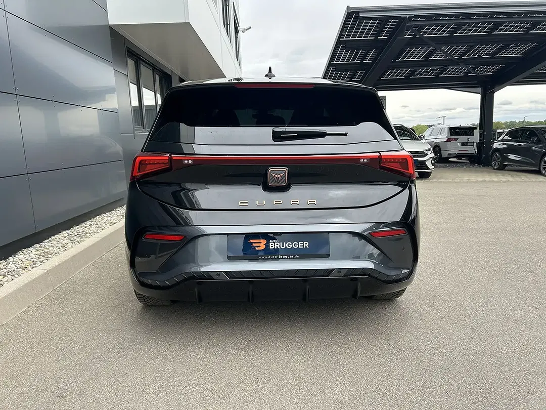 CUPRA Born - Thumbnail 4