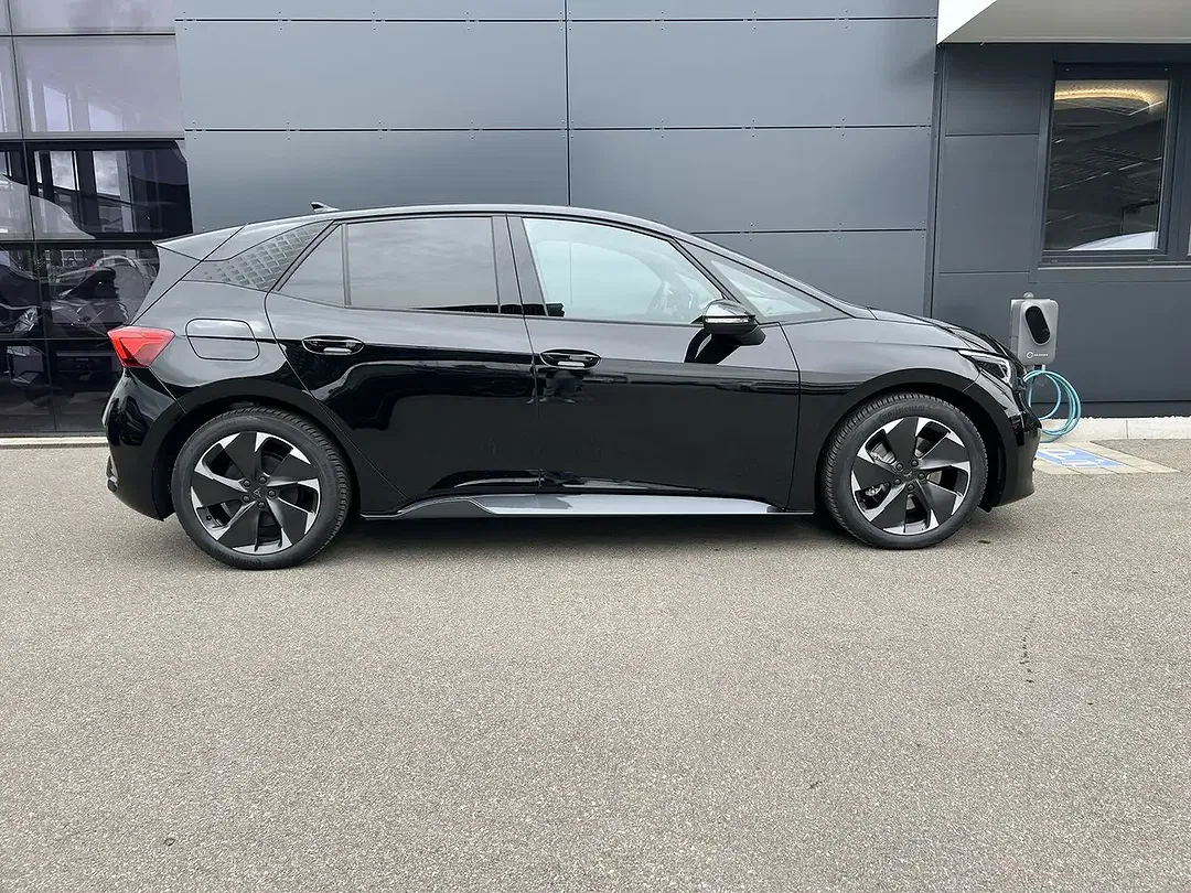 CUPRA Born - Thumbnail 6