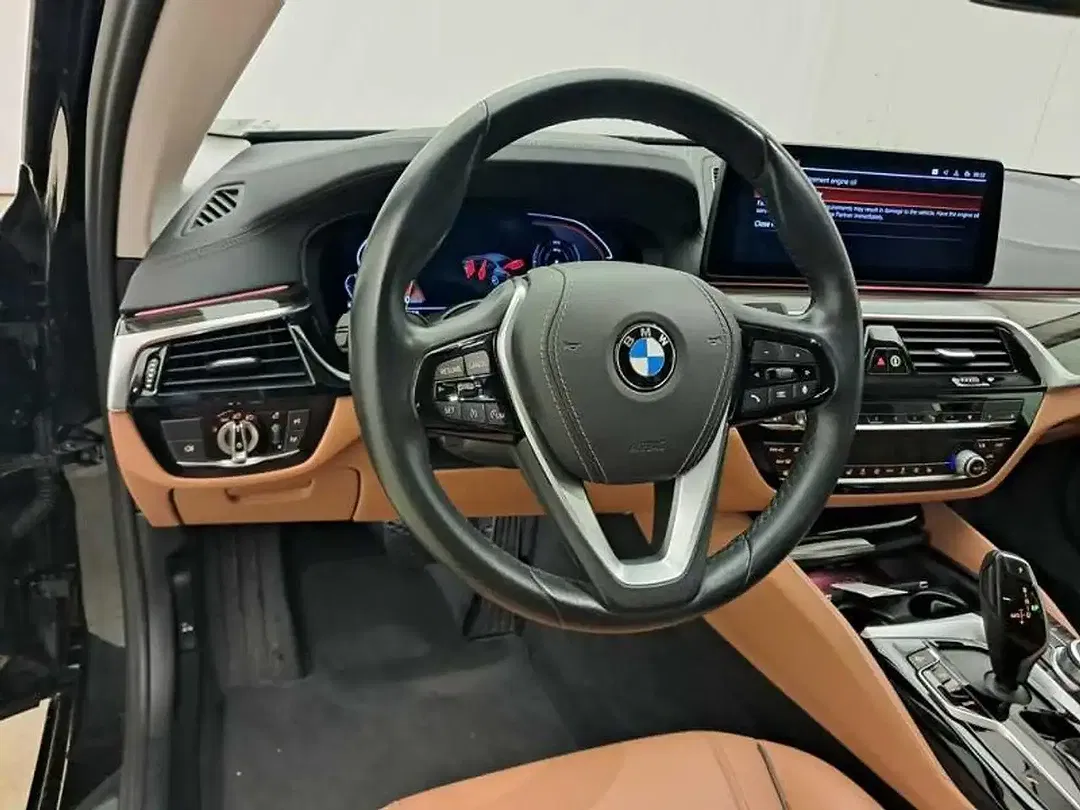 BMW 520 - Thumbnail 12