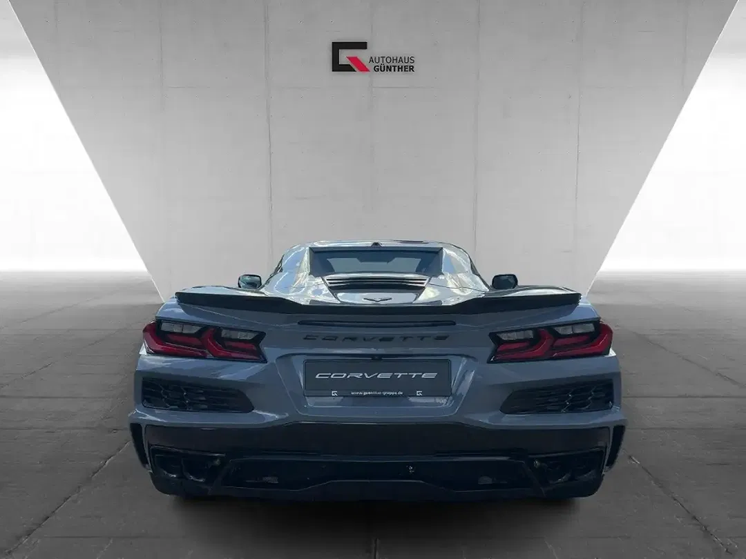 Corvette Z06 - Thumbnail 2