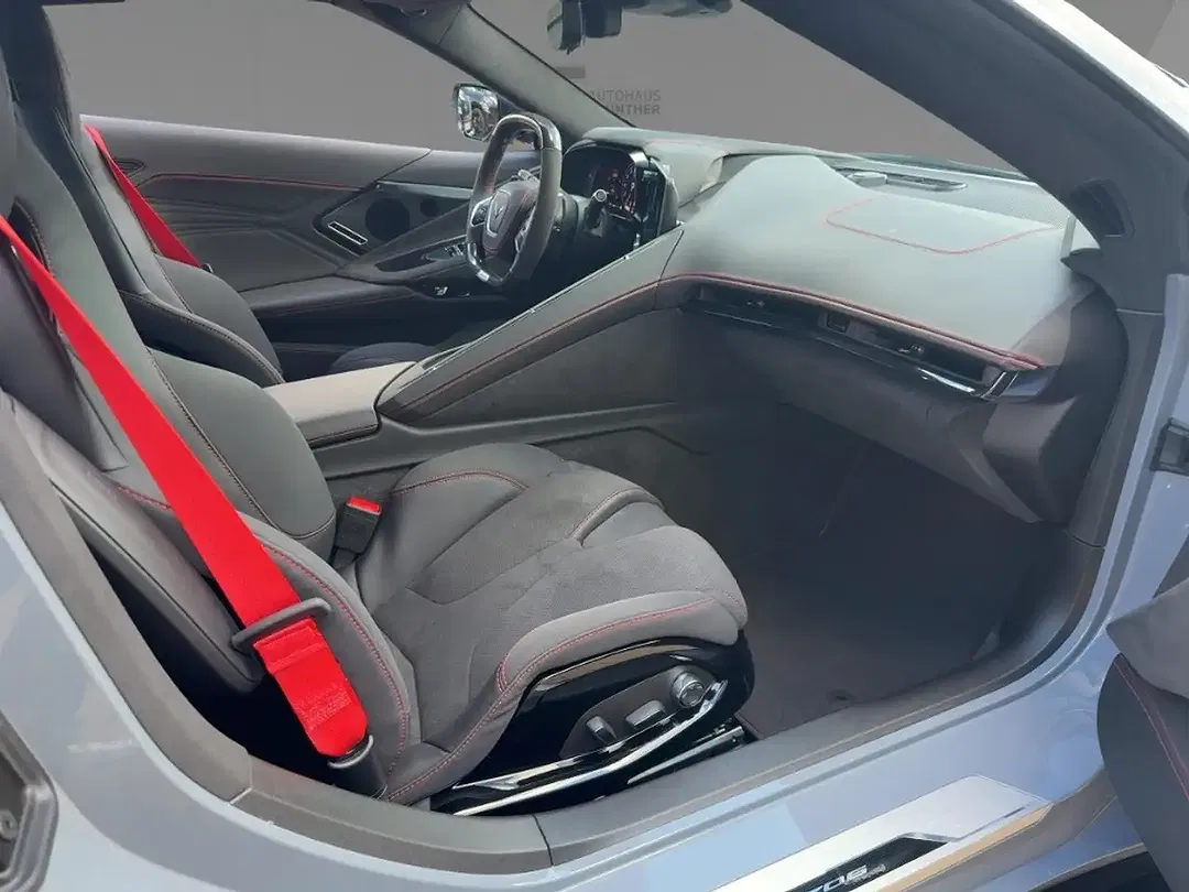 Corvette Z06 - Thumbnail 8