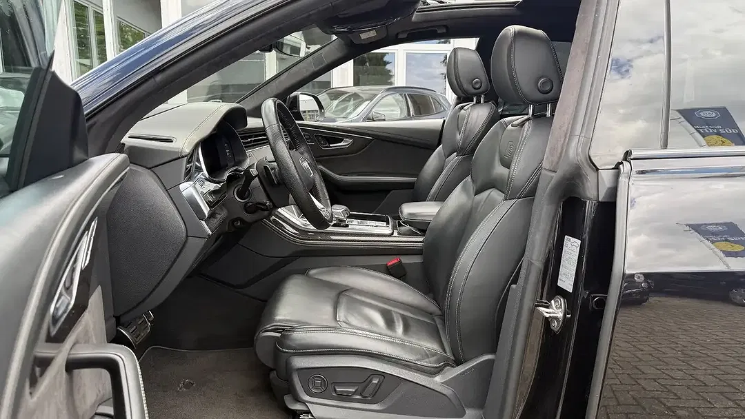 Audi SQ8 - Thumbnail 10