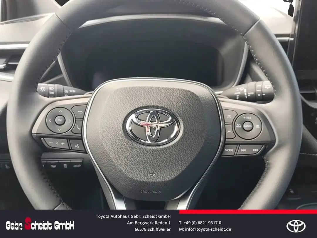 Toyota Corolla - Thumbnail 15