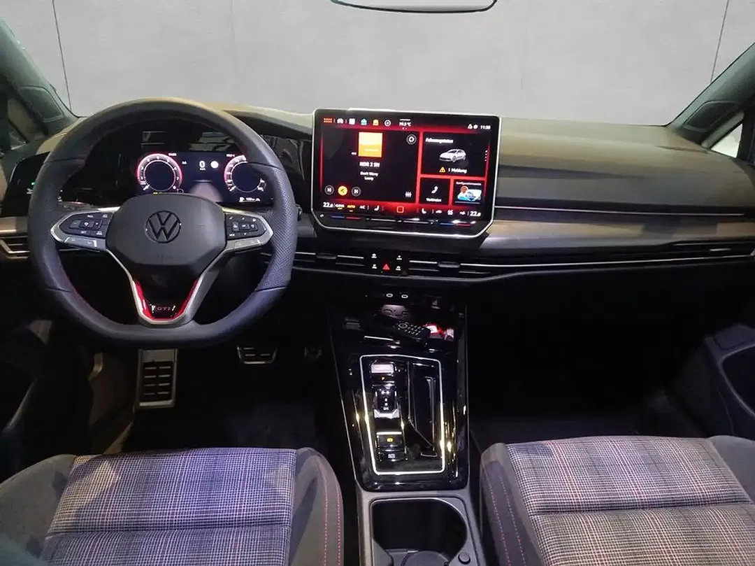 Volkswagen Golf GTI - Thumbnail 13
