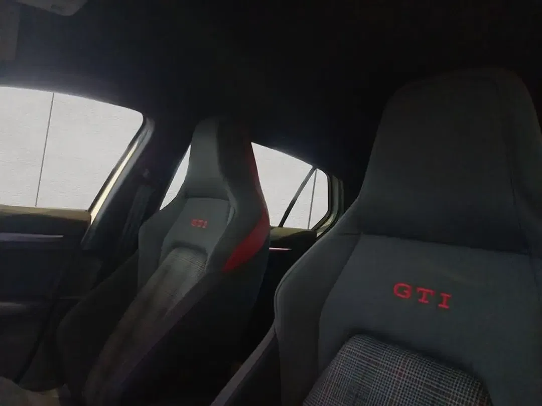 Volkswagen Golf GTI - Thumbnail 16