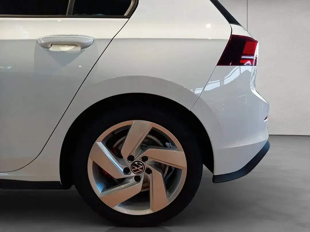 Volkswagen Golf GTI - Thumbnail 30