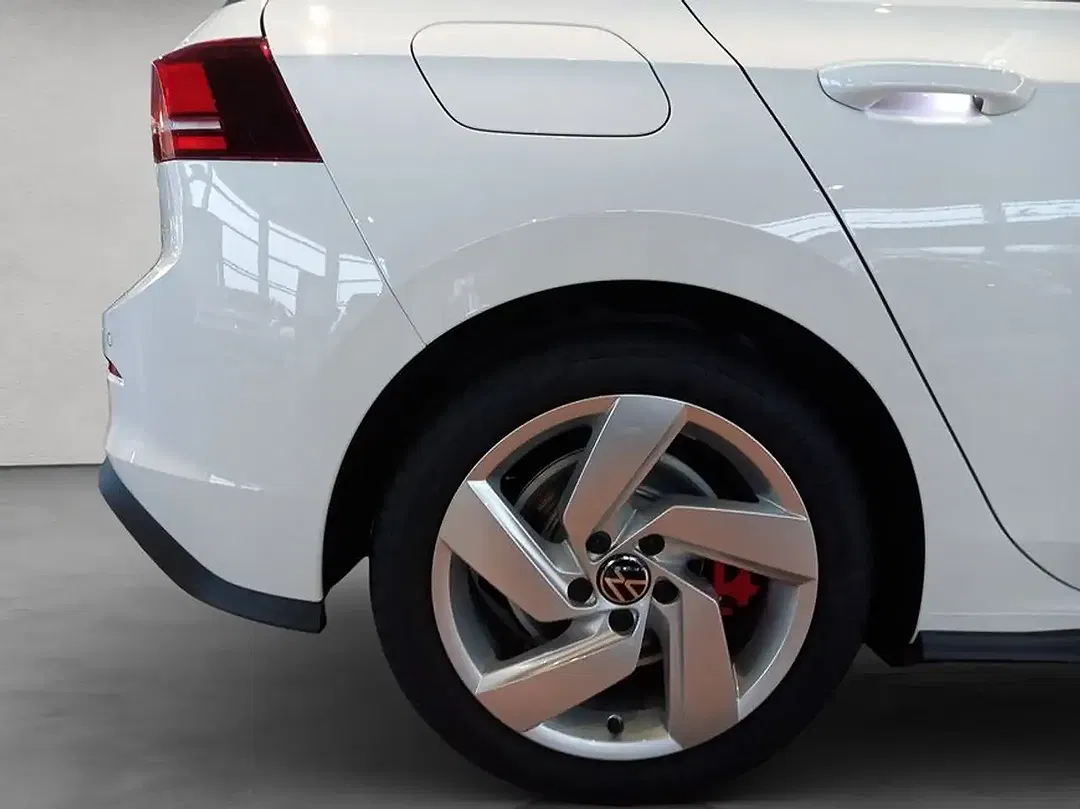 Volkswagen Golf GTI - Thumbnail 31